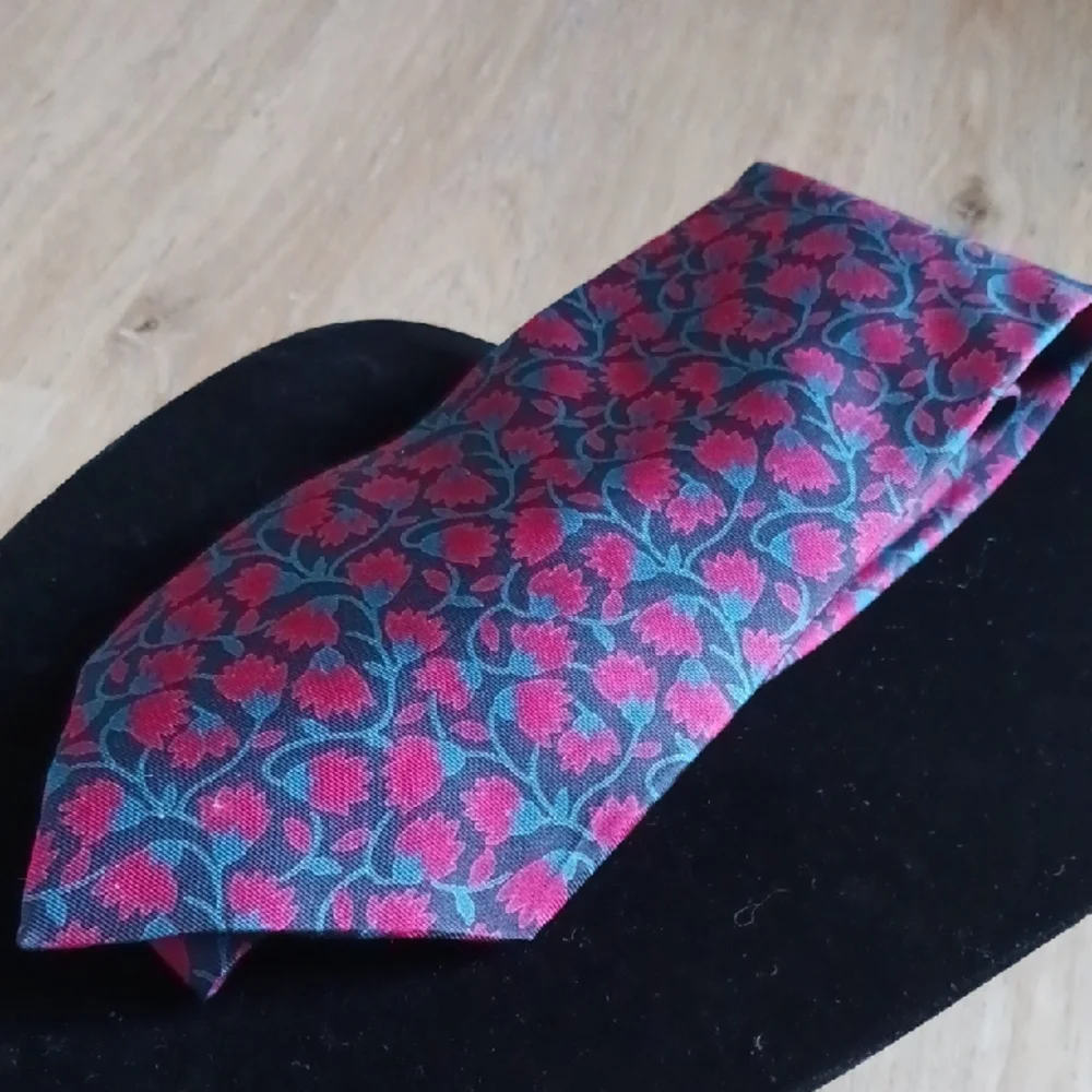 Claybrooke Designer Silk Floral Necktie Men's